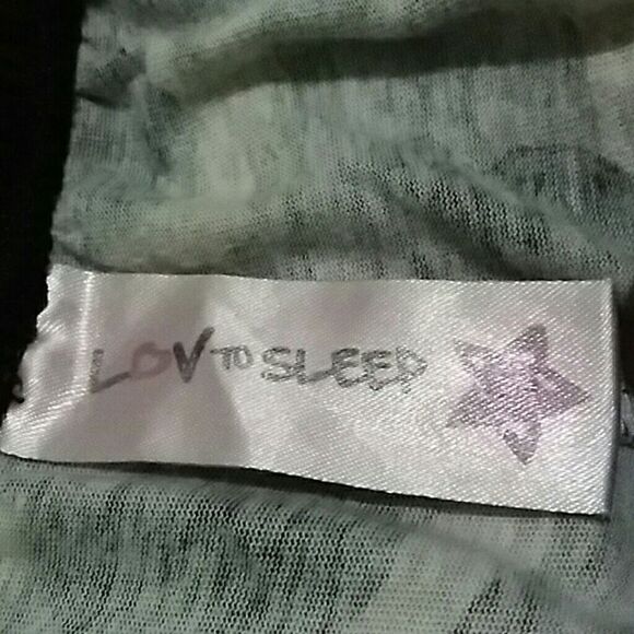 Army camouflage shorts - Picture 3 of 3